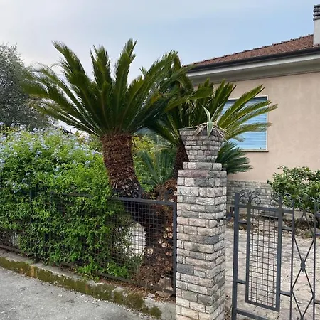 Il Giardino Delle Cycas Lejlighed Romito Magra